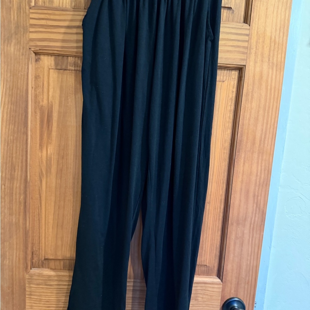 Women's Black, Navy, and Cream Pants - Picture 7 of 12